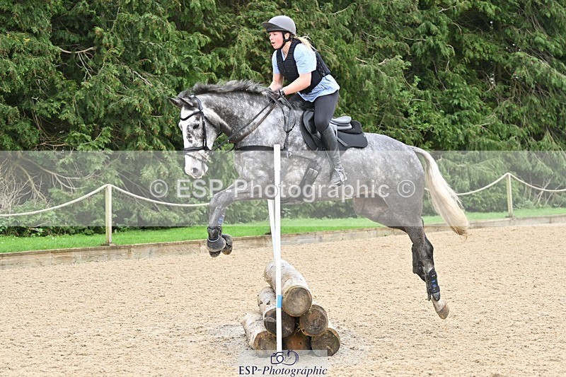 240411-115718-01161 - Group 4 XC