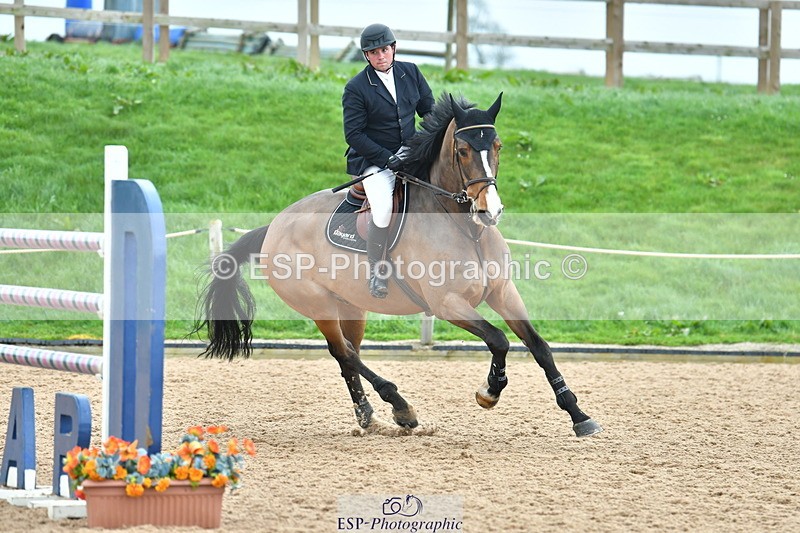 230402A-092326-04614 - Cls 25 National 1.30m