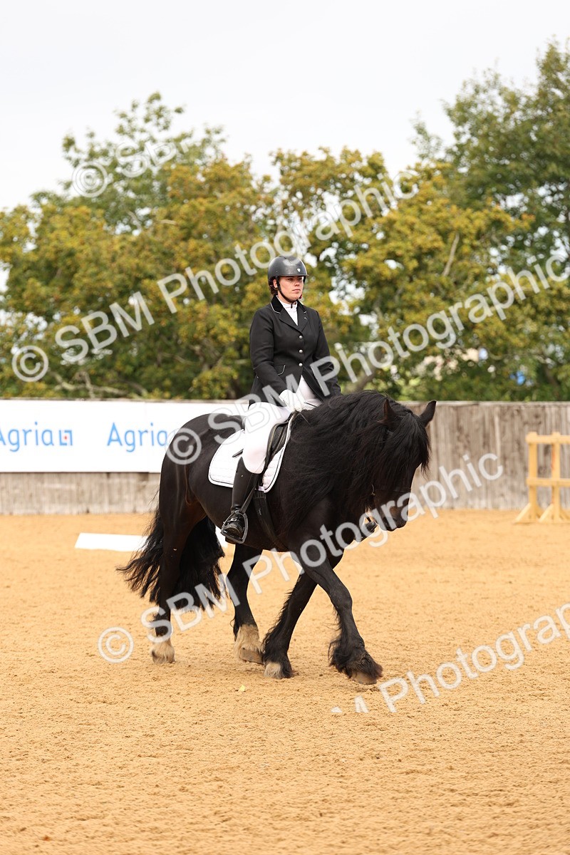 SBM_03566 - D1 - Small Tour Championship Intro 1
