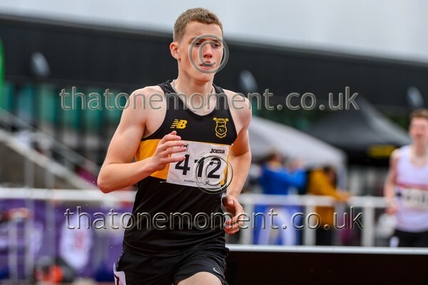 ComMast25-921444 - Track Male Set Two