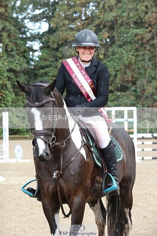 250831A-135702-10368 - Cls 42 Snr 1m Grand Prix