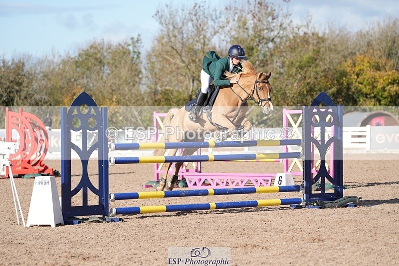 251025-144757-00663 - Cls 14+15 Blue Chip JC + JA, 1.15 Members Cup