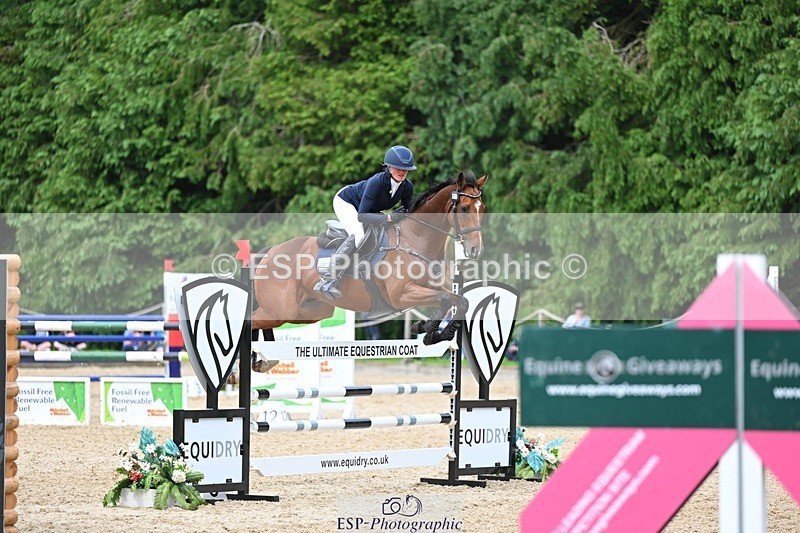 240525-153739-17823 - 527-SEATTLE_PARK-Sophia_Hill