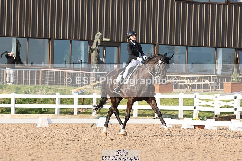 250404-181308-08239 - 132-Marie-Ayesha.Barilits-Gupta-Rob.Roy.II