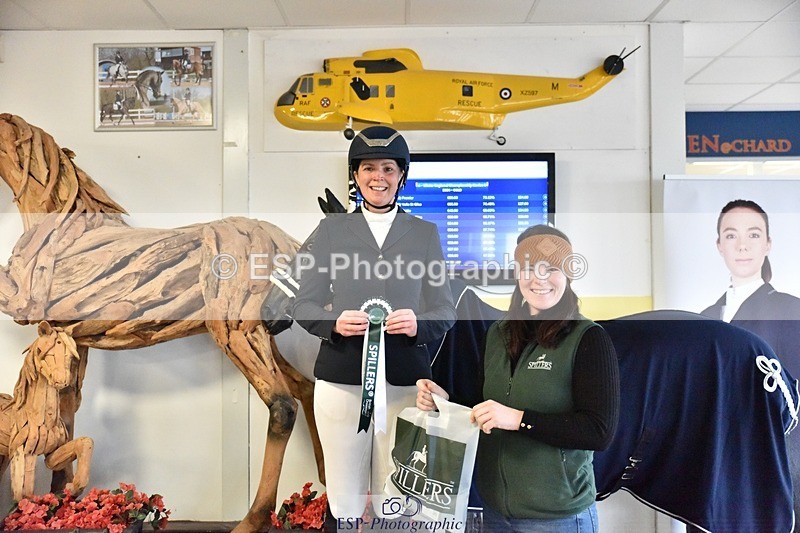 250214-130744-00343 - Freestyle Medium Silver Presentation