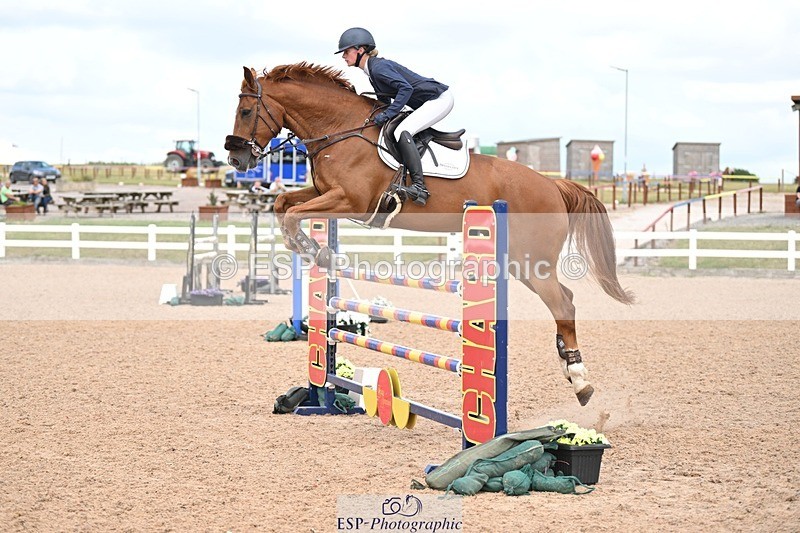 250723-155424-01259 - Cls 6 Foxhunter and 1.20m