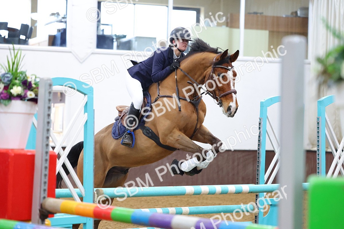 1I0A4781 - Class 9 - Senior Newcomers/ 1.10m Open