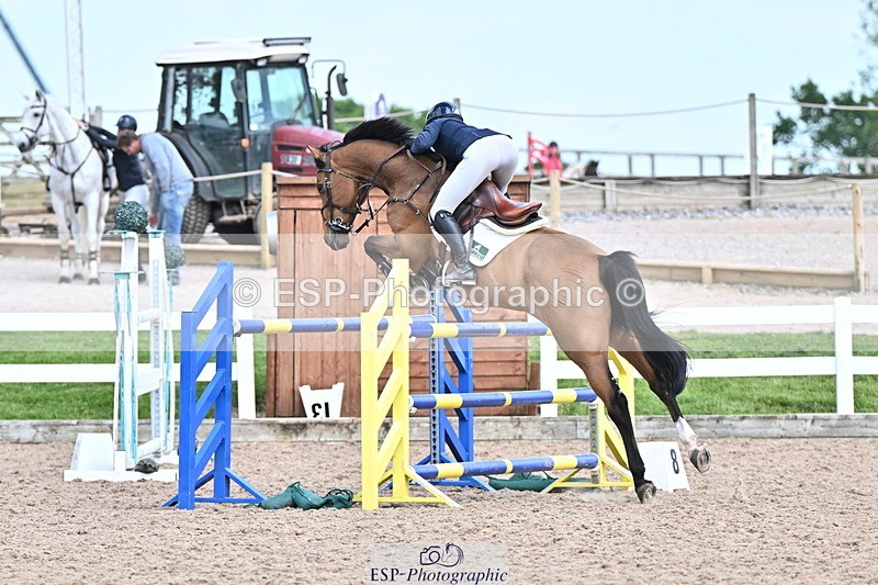 240605A-154020-00931 - Cls 5 Foxhunter and 1.20m Open