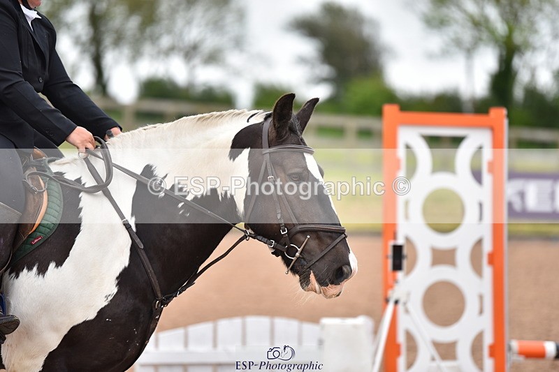 240528A-145928-00077 - 40 & 50cm