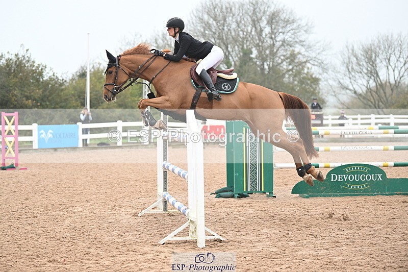 241102A-122108-04532 - SAT Cls 15 Foxhunter and 1.20m Open