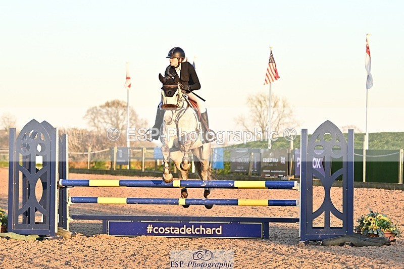 250401-191700-00952 - 90cm Classes