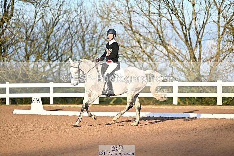 241214-092802-00949 - 141-Sophie.Hawke-RAINBOW.DREAM