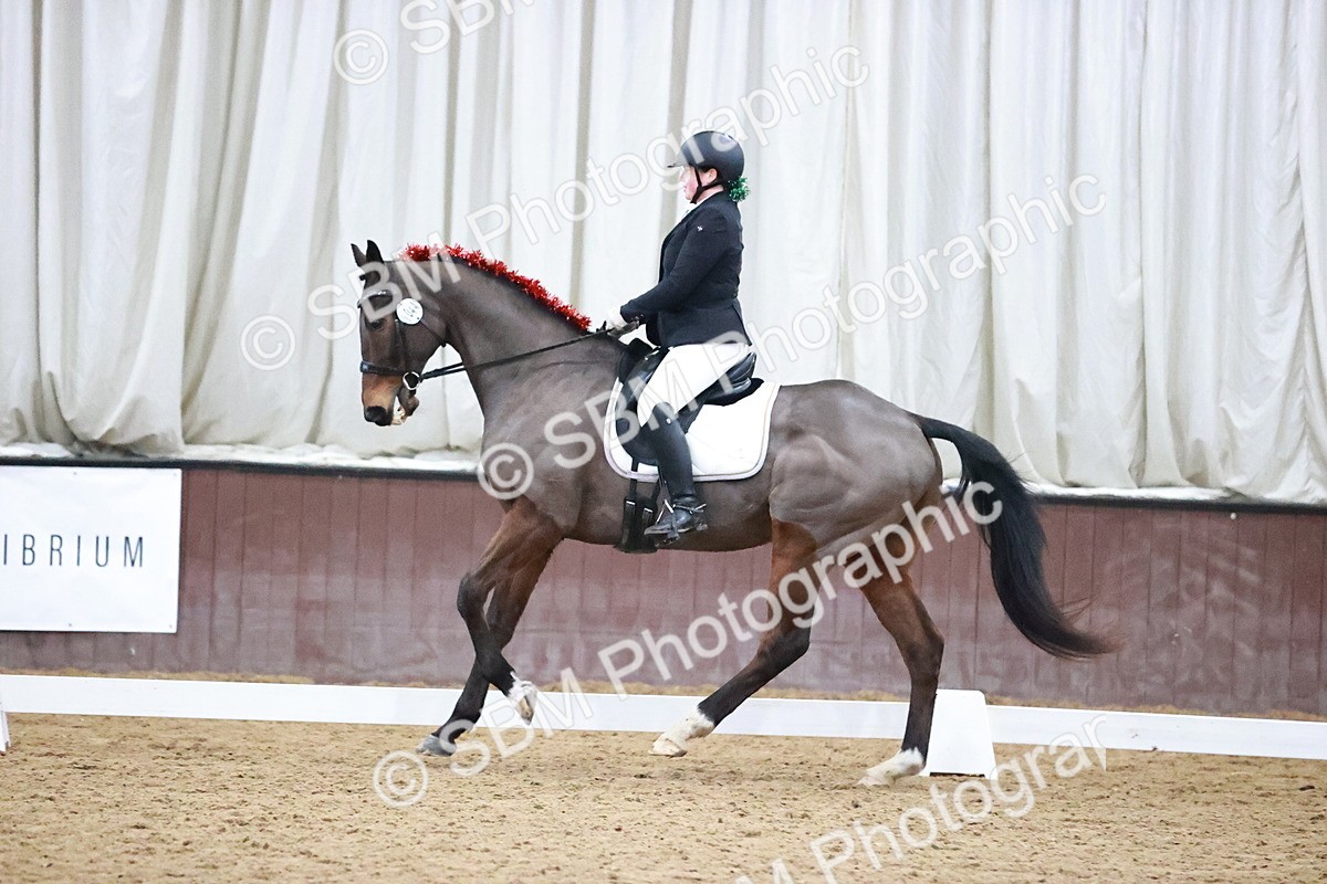 SBM_001706 - Class 9 - Novice 4