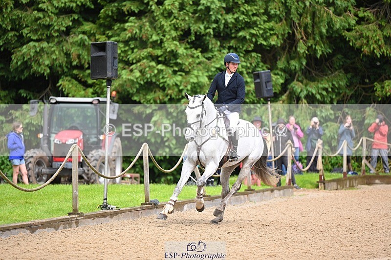 240526-154413-25073 - 207-IE_MR_MCGREGOR-Will_Furlong