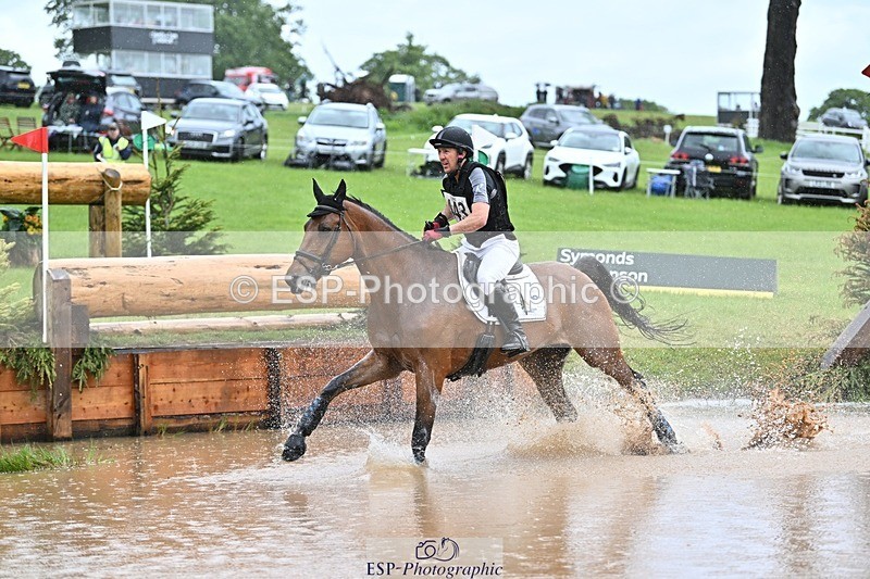 240526-134513-23078 - 443-FIGARO_DES_PREMICES-Alexander_Peternell