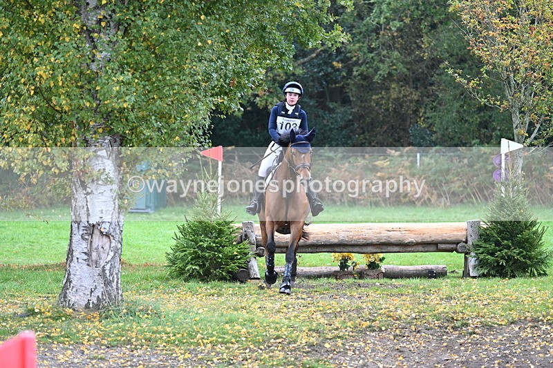 WJ7_3119 - Time 10:47 to 11:11 at the water