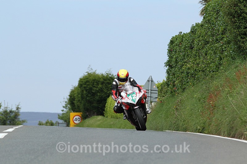 Dave Moffitt - Bennetts.co.uk Lightweight TT