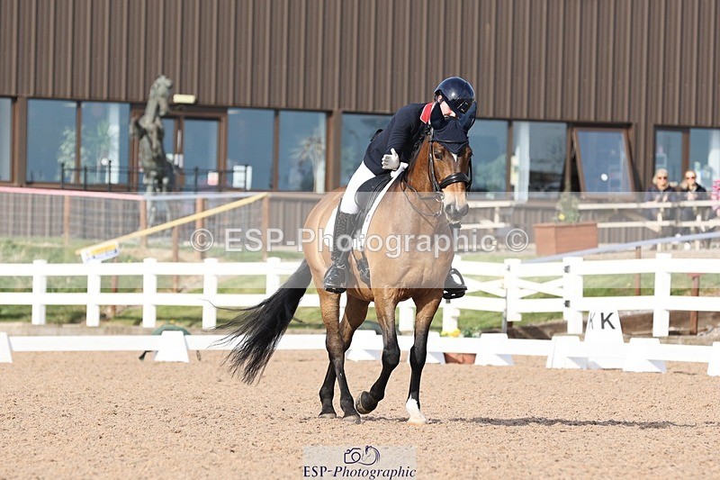 250404-163621-07557 - 115-Isla.Sully-Vagabond.De.Massa