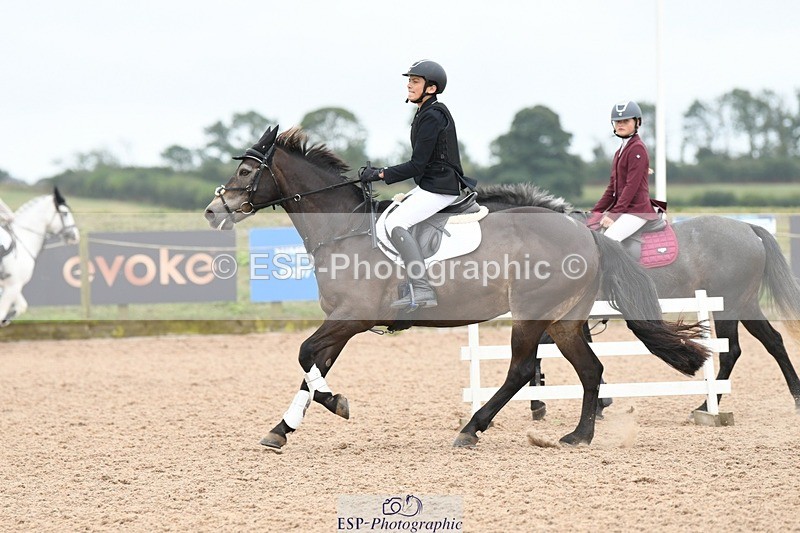 250807-111848-00580 - 90cm Round 1