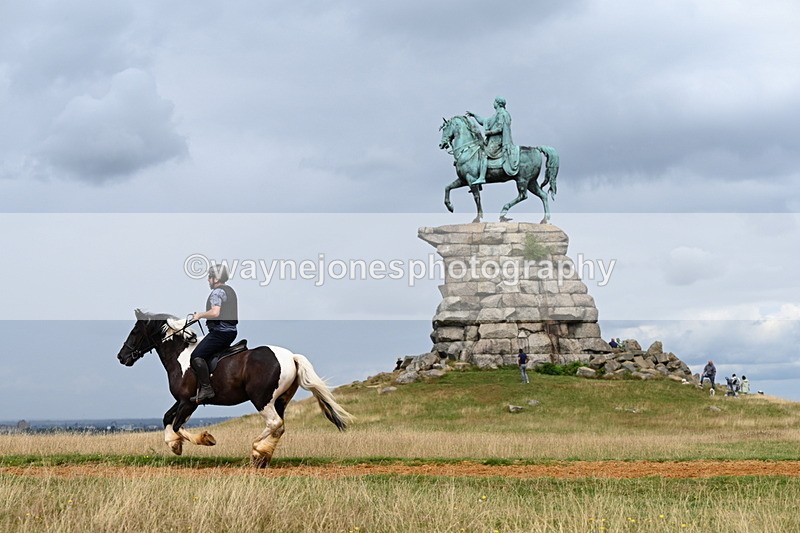 DSC_7916 - Time at Statue 13:16 to 13:52