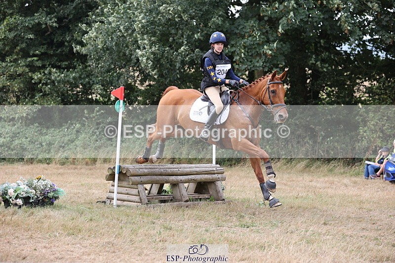 250824A-124025-36708 - 2049-Mia.Lewis-The.flying.scotsman