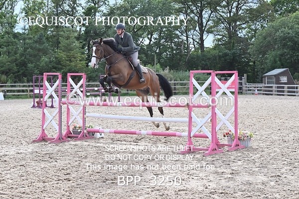 BPP_3250 - CLASS 20 SAT Senior Newcomers/ 1.10m Open