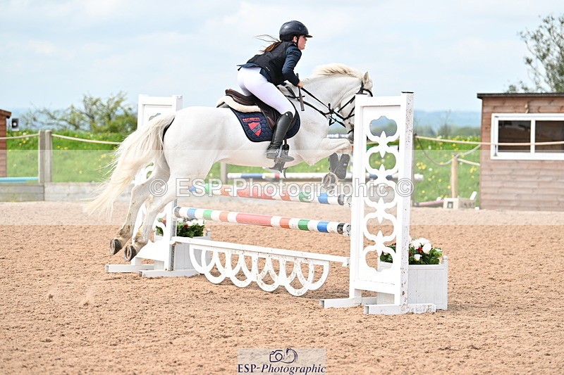 240506A-114806-08613 - Cls 4 Blue Chip Pony Newcomers & 1m Open