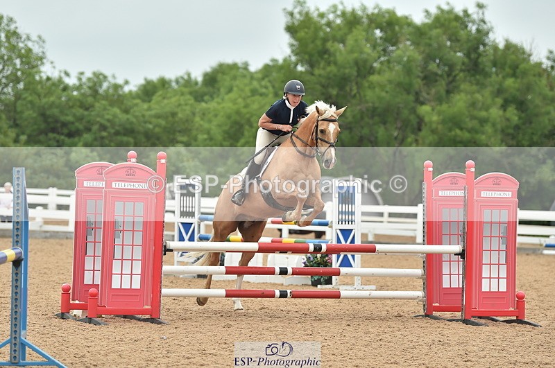 230611A-112226-04761 - Cls 33 95cm Amateur Qualifier