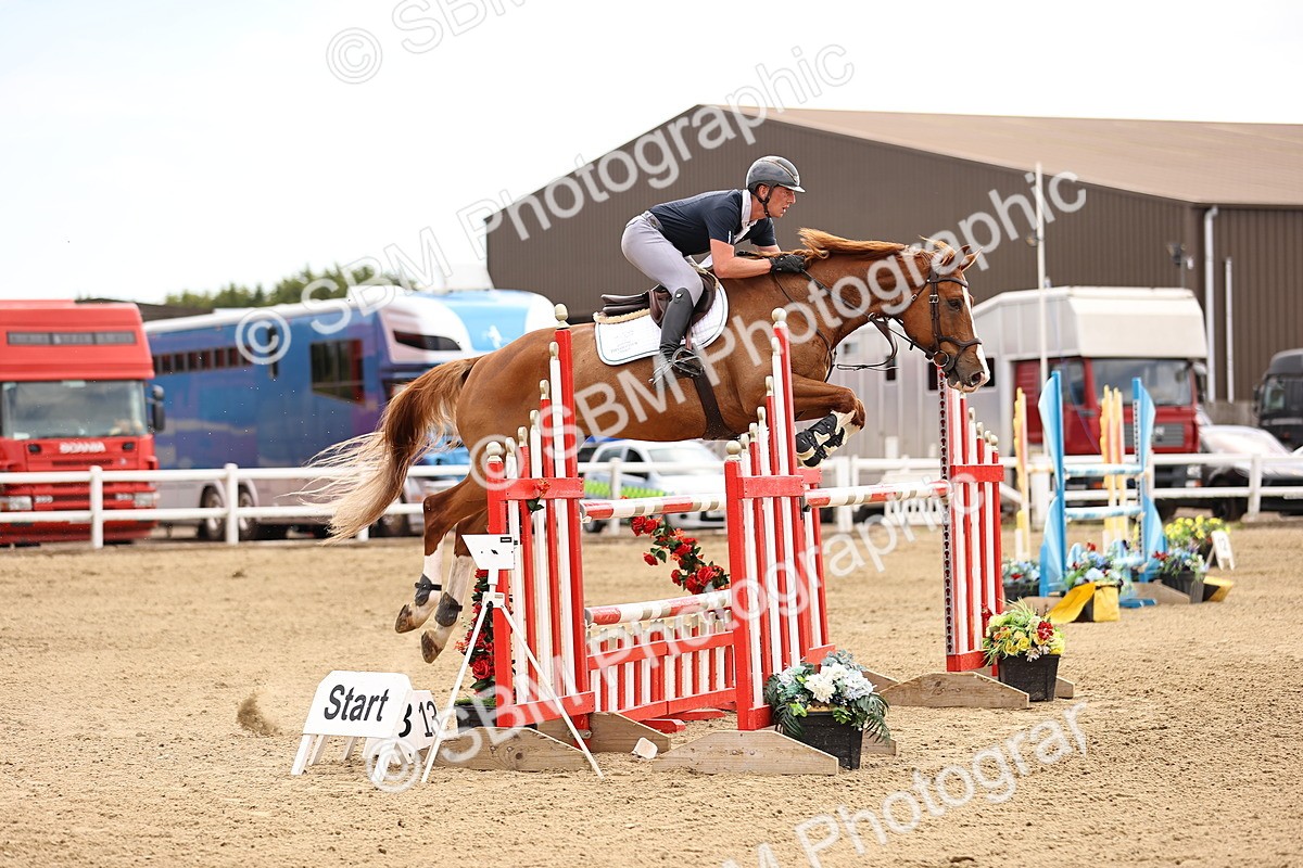 SBM_010476 - Class 9 - Senior Foxhunter - 1.20m Open