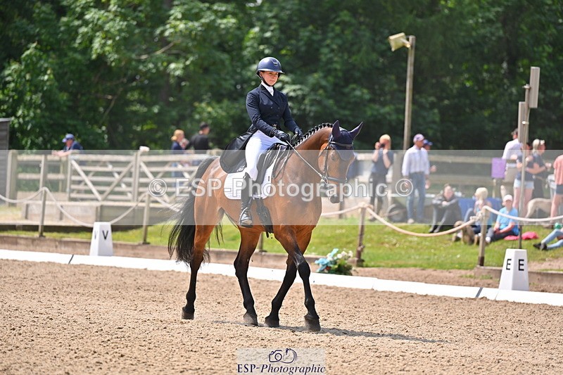 250523A-121617-06803 - C-281-Holly.Morris-NADIR.DE.LEAU