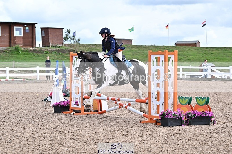 250729-151002-00090 - Clear Round and 60cm