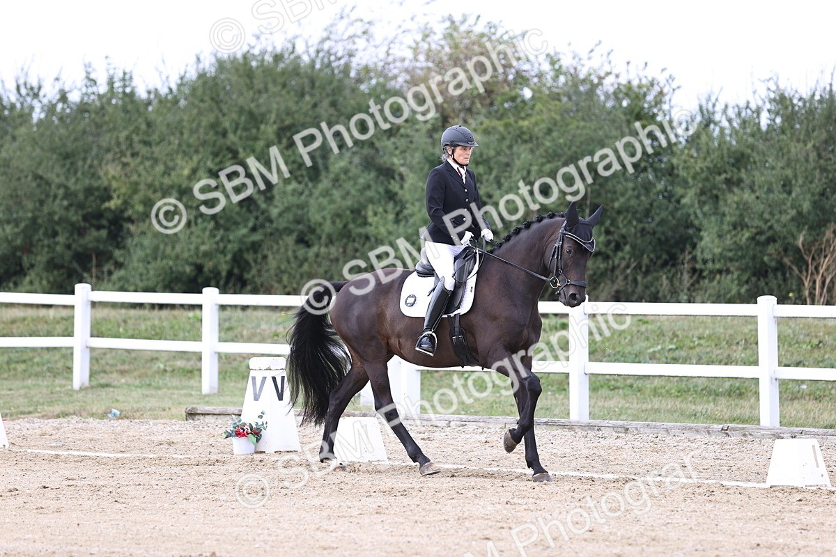 SBM_017951 - Class 14 - Novice 23 - 15.16-16.19