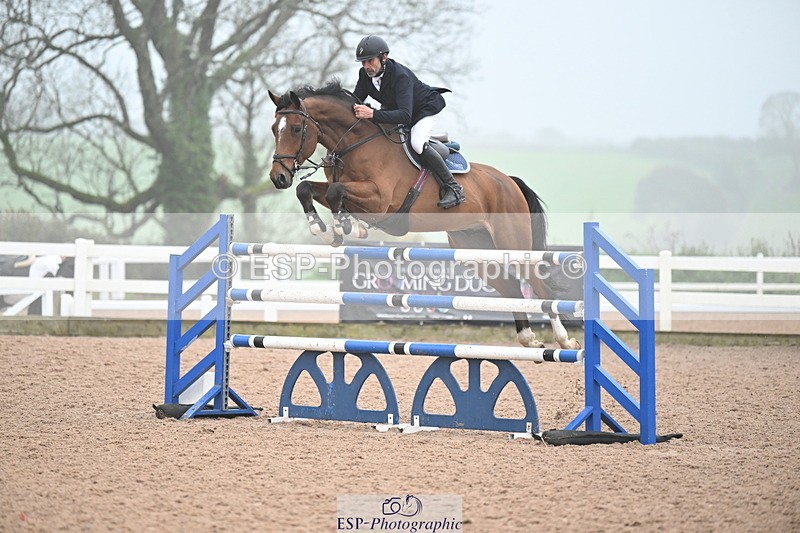 241102A-143936-05655 - SAT Cls 16 Winter 1.25 Jump Off