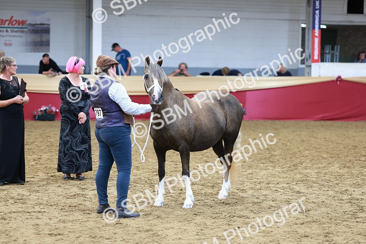 SBM_17453 - Class 951 - M&M IH Supreme Final