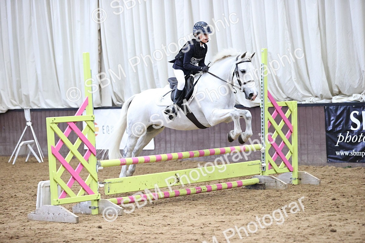 SBM_001553 - Class 5 - Henlow Veterinary Hospital 70cm