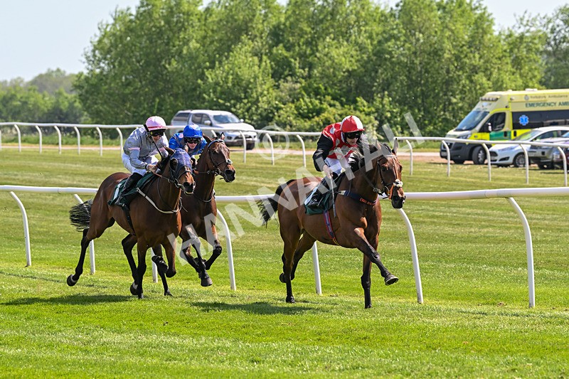 120525-Race 3-Zephlyn-8505 - Race 3