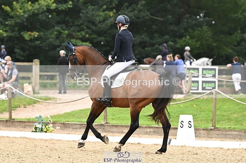 240811-115251-05634 - 305-Emily.Coller-Iondale