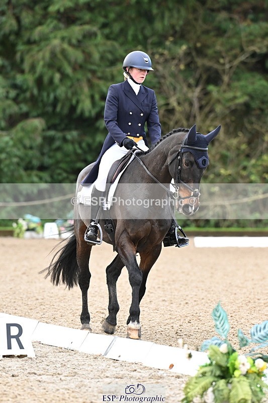 251023A-100542-01412 - B-126-Catherine.Van.Randwyck