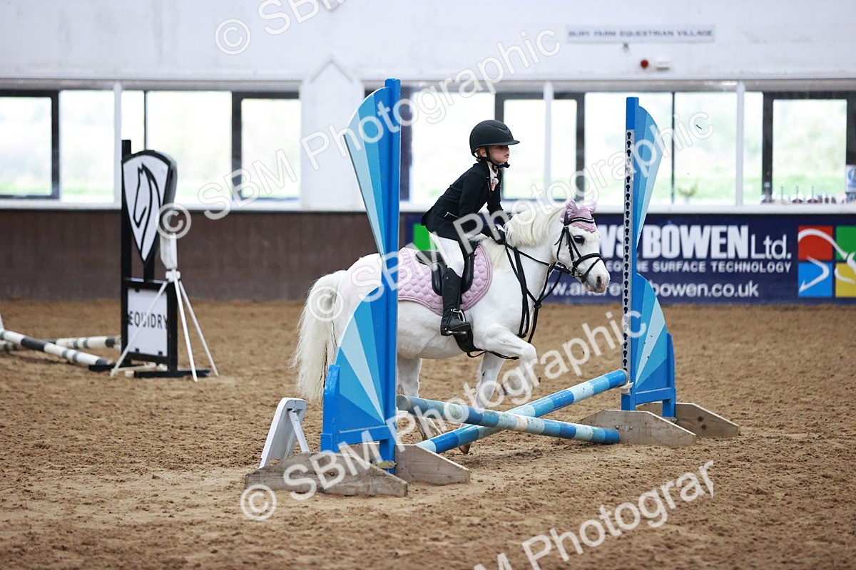 SBM_000121 - Class 1 - Cross Pole Jumping 30cm 40cm