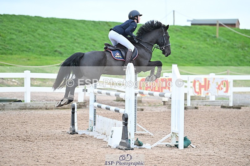 231119A-114801-05513 - Sun Cls 5 Newcomers & 1m Open