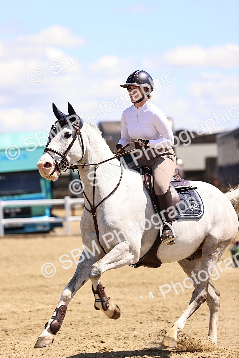 SBM_014578 - Class 15 - Senior Newcomers - 1.10m Open