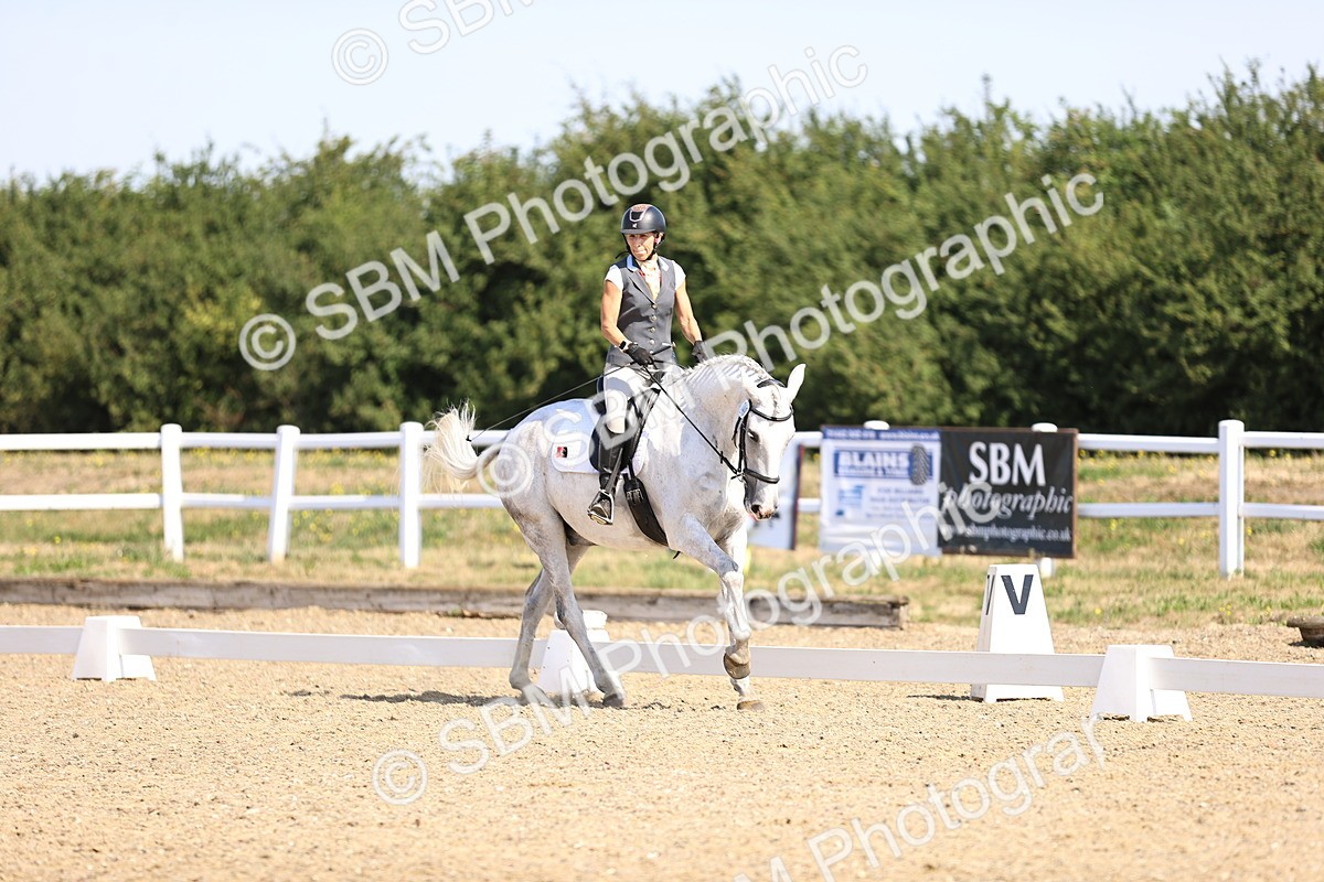 SBM_009270 - Novice 5 - 9.50-10.53