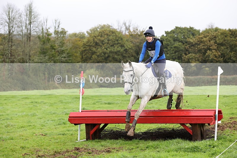 1X9A1915 - Class 4: 80cm Red Table
