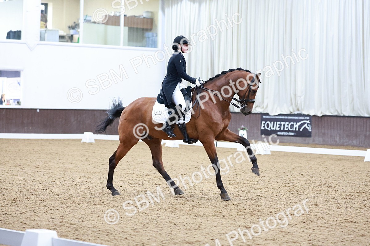 SBM_021070 - Class 13 - FEI INT I - 16.26-17.14