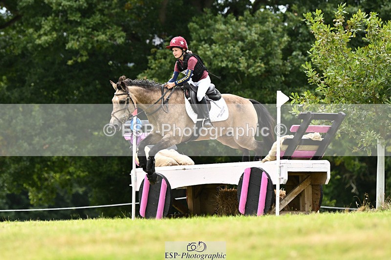 240825X-161352-36694 - 80cm XC 15.30 to 16.30