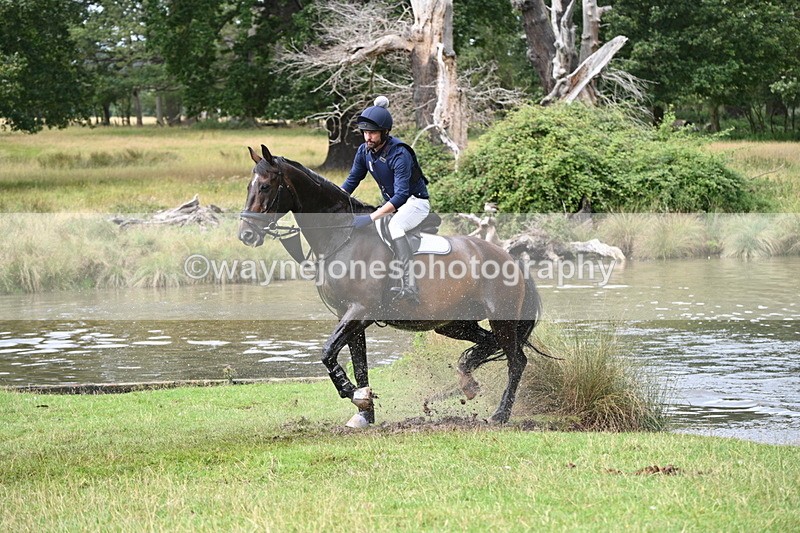 WJ7_2116 - Time at Water 11:14 to 11:36