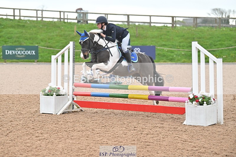 240505A-091816-03471 - Cls 1 Pony Intro 70cm