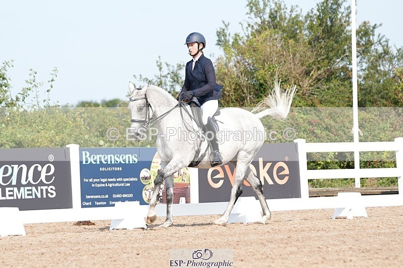 250817-103210-08077 - 149-Sophie.HawkeRAINBOW.DREAM