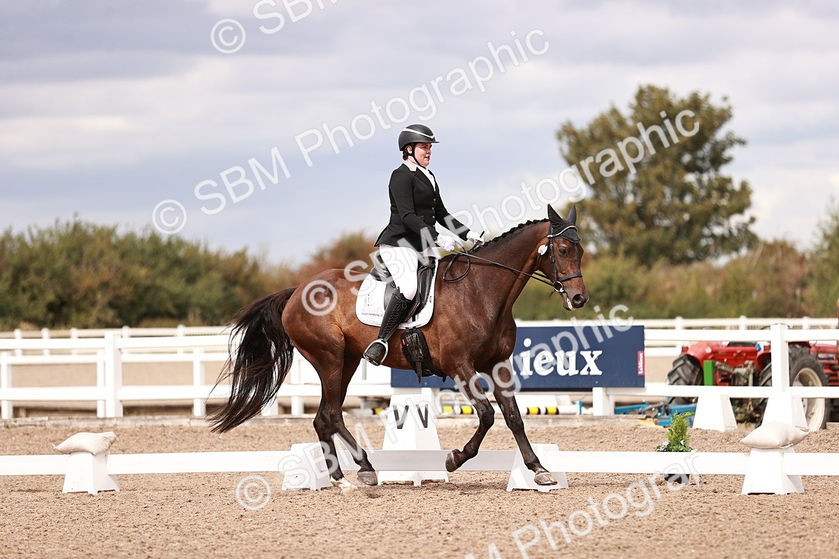 SBM_06269 - Class 37 - Novice 5