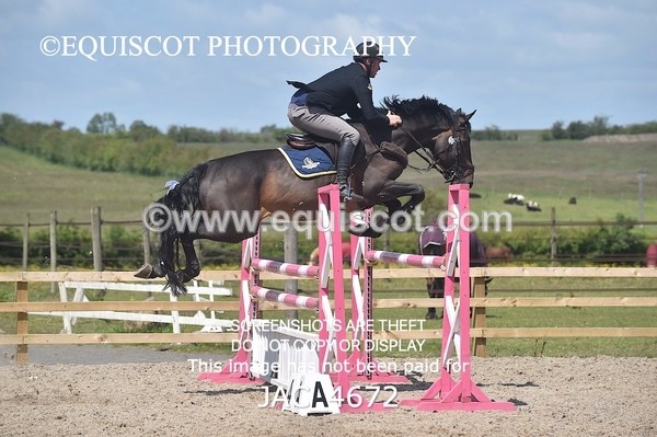 JAC_4672 - CLASS 7 Senior Foxhunter/ 1.20m Open